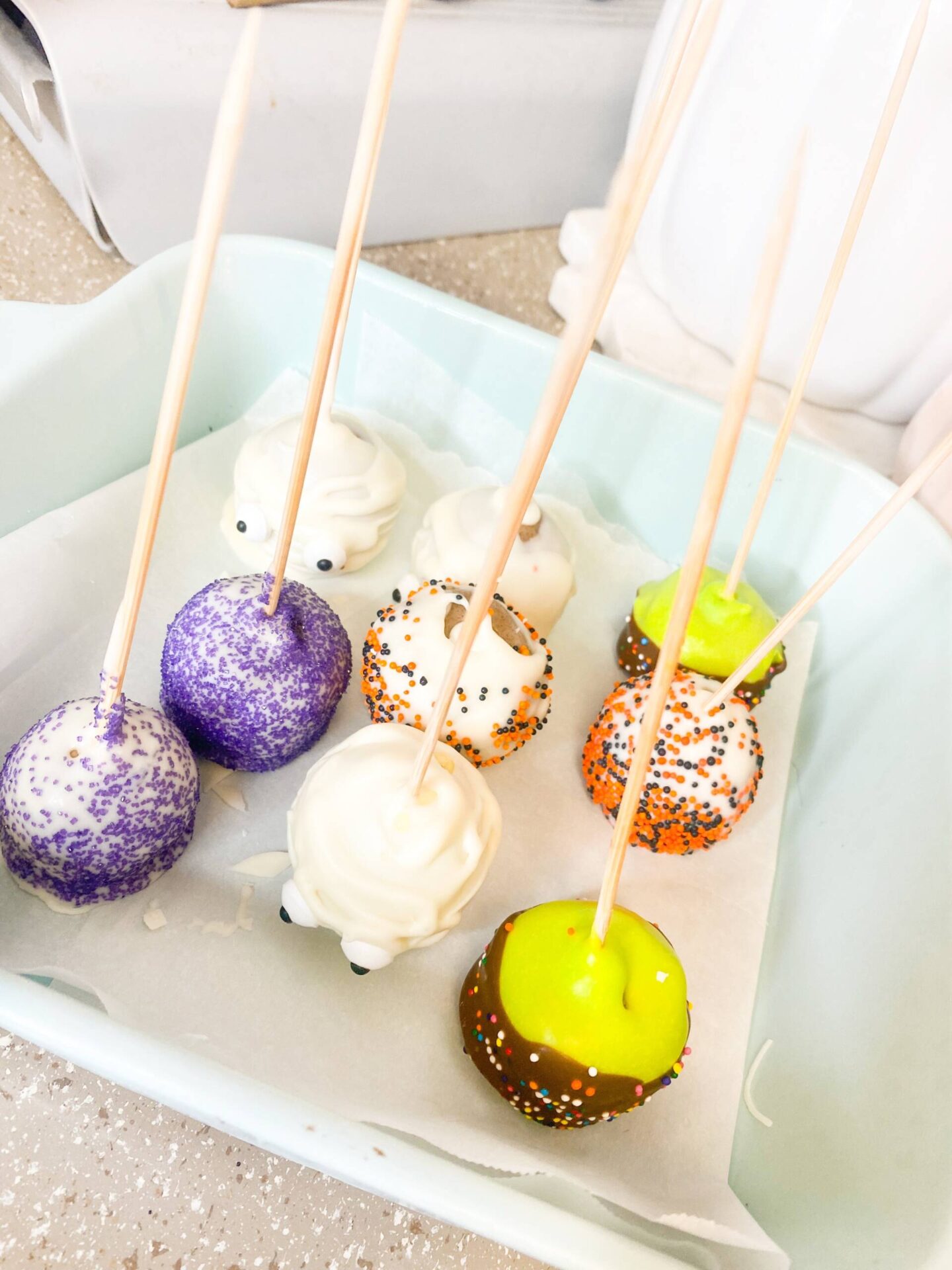 Easy Cake Pop Recipe - I Heart Naptime